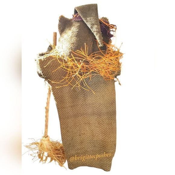 HALLOWEEN 27" Tall Witch with Broom Decoration - Picture 4 of 15